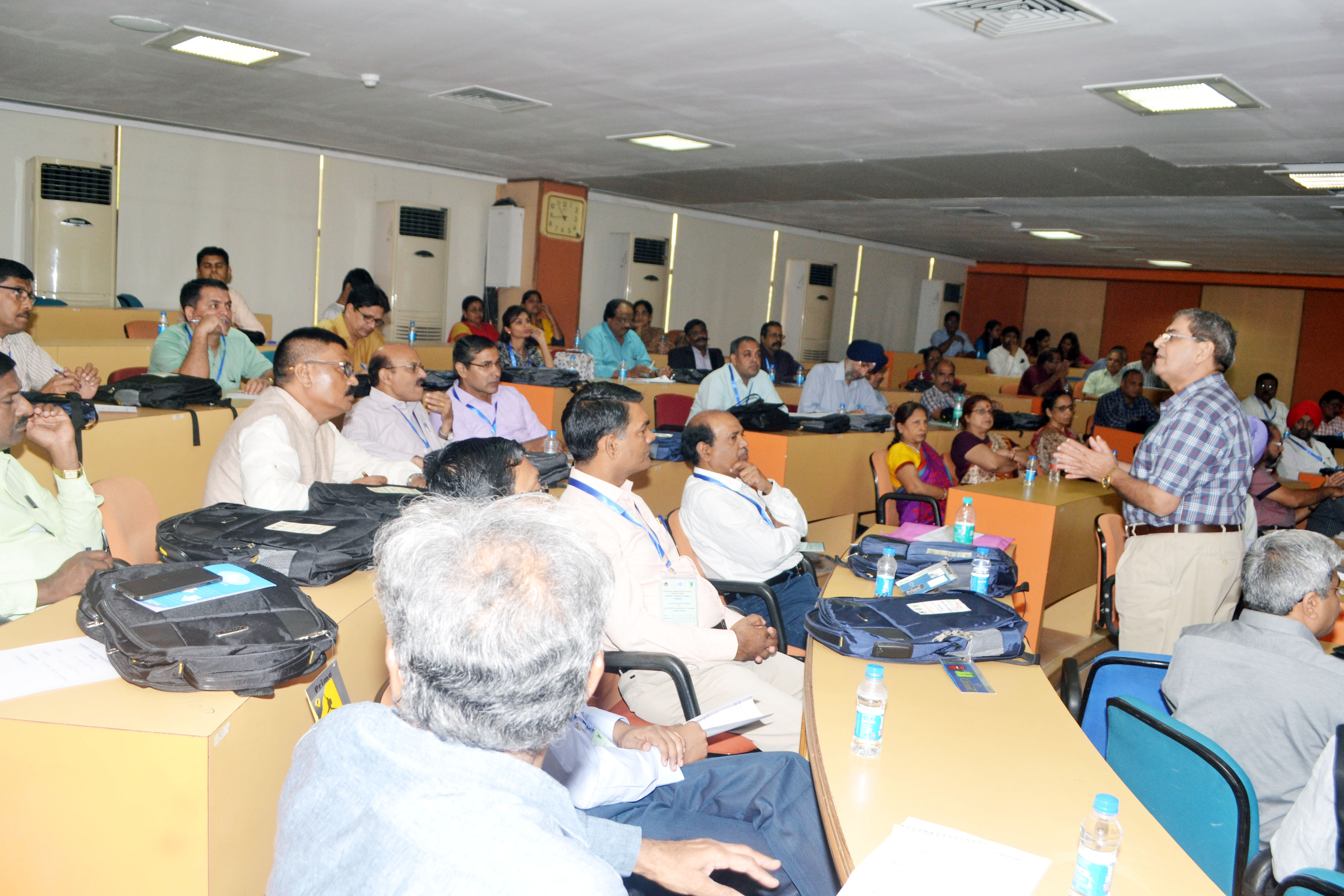 Dr. Jit Singh Addressing The Academicians During The ICAR BSMA Workshop, Mumbai